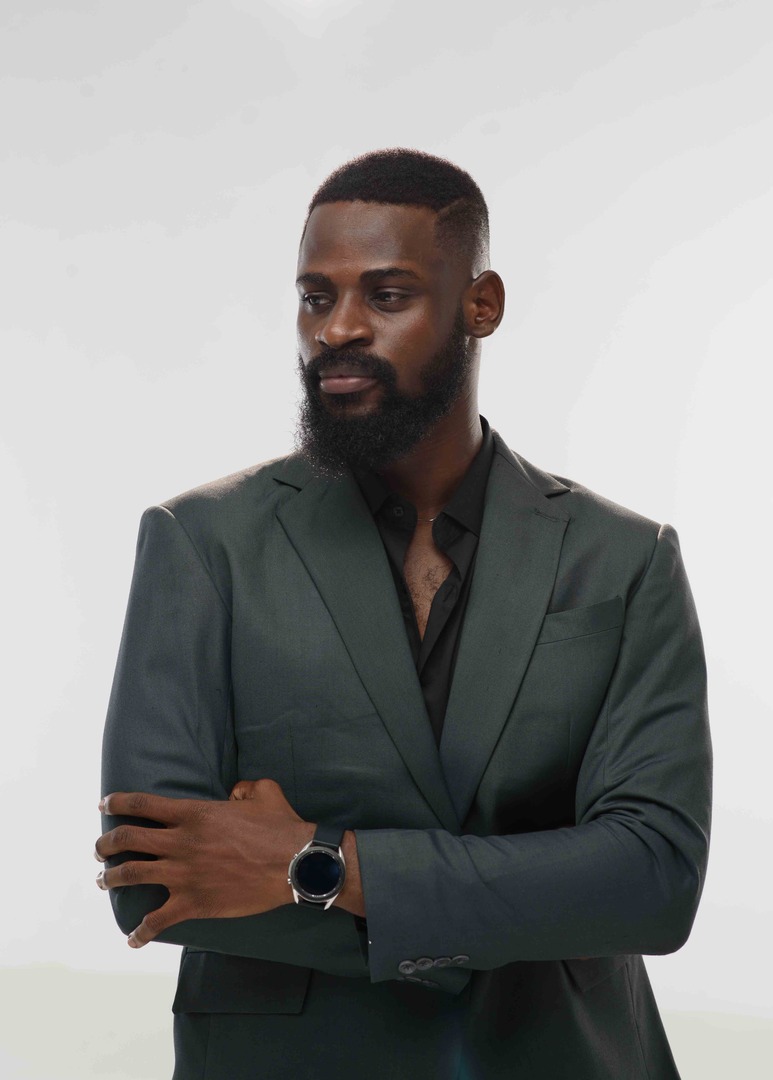 Tunde Onakoya Biography
